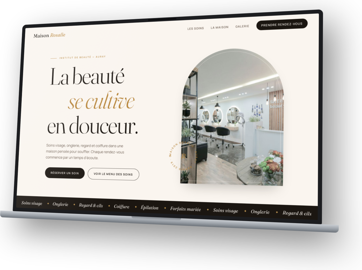 Mockup du site concept Maison Rosalie — institut de beauté